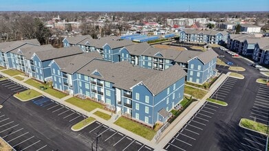 Charlestown Flats in Charlestown, IN - Building Photo - Building Photo