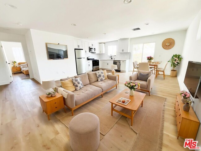 4192 Marlton Ave in Los Angeles, CA - Building Photo - Building Photo