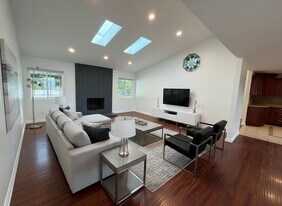23711 Candlewood Way in Los Angeles, CA - Building Photo