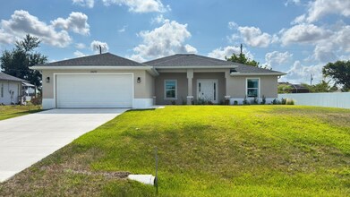 2609 NW 3rd Pl in Cape Coral, FL - Building Photo - Building Photo