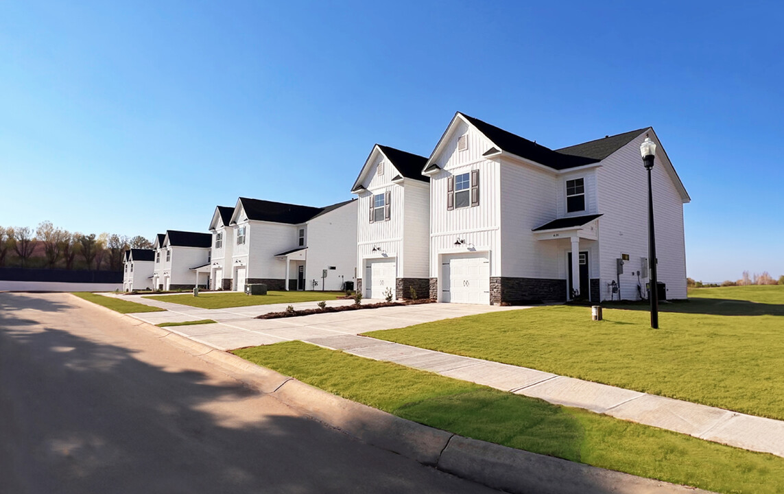 Copperleaf Townhomes in Anderson, SC - Building Photo