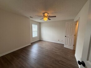 715 Clearwater Ct in Wilmington, NC - Building Photo - Building Photo