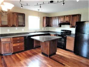 9892 Cedarstone Ln in Avon, IN - Building Photo - Building Photo