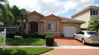 21472 SW 89th Ct in Cutler Bay, FL - Building Photo