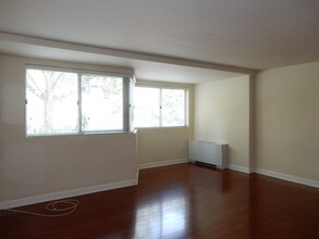 922 24th St NW, Unit 219 in Washington, DC - Building Photo - Building Photo