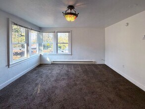 3511 Willamette St in Eugene, OR - Building Photo - Building Photo