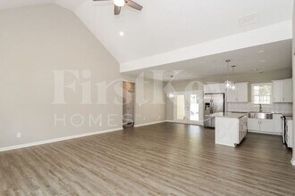 724 Somersby Dr in Dallas, GA - Building Photo - Building Photo