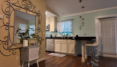 4180 Pompano Rd in Venice, FL - Building Photo - Building Photo