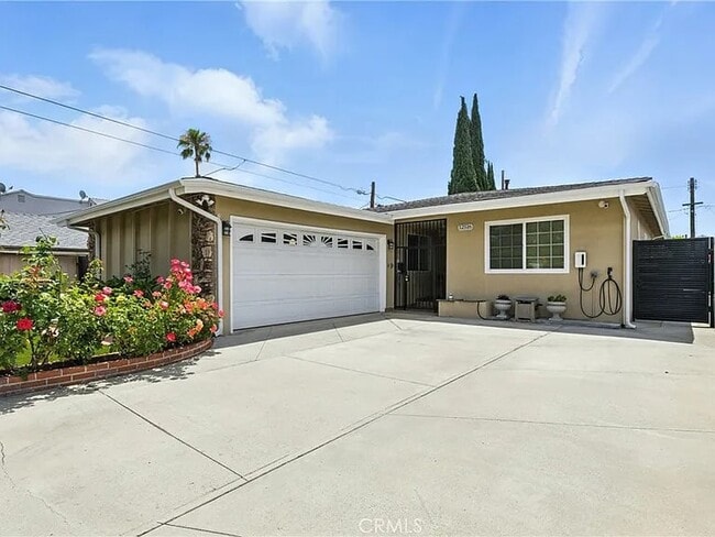 property at 12516 Archwood St