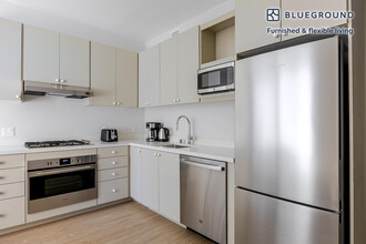 200 Mesnager St, Unit FL3-ID1248 in Los Angeles, CA - Building Photo - Building Photo