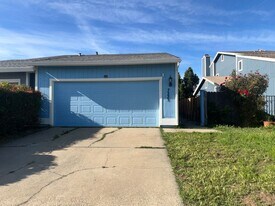7223 Winterwillow Ct in Sacramento, CA - Building Photo