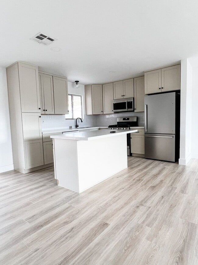 property at 340 Clover Glen Ct