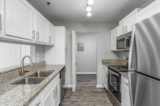 Ayrsley Landing in Charlotte, NC - Building Photo - Interior Photo