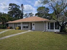 659 N Jefferson Ave in Sarasota, FL - Building Photo