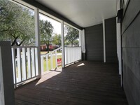 4729 Walker St in Houston, TX - Building Photo - Building Photo