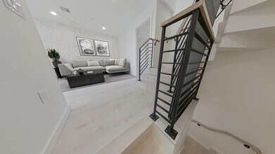 2 Worthington St, Unit 2 in Boston, MA - Foto de edificio - Building Photo