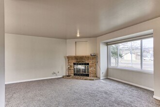 2524 Yorkshire St in Fort Collins, CO - Building Photo - Building Photo