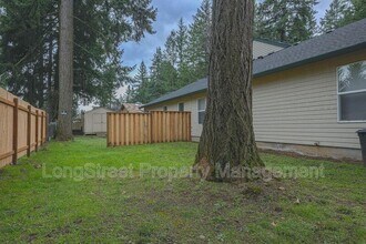 434 NE 176th Ave in Portland, OR - Building Photo - Building Photo