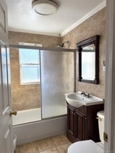 42-47-47 194th St in Queens, NY - Building Photo - Building Photo