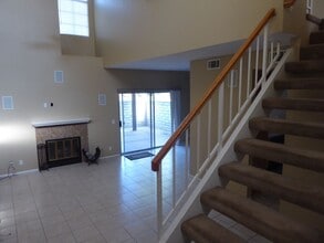 22810 Banyan Pl in Santa Clarita, CA - Building Photo - Building Photo
