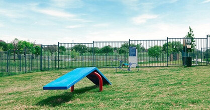 The Kennedy Apartments in San Antonio, TX - Building Photo - Building Photo