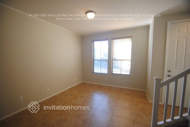 3688 E Sundance Ave in Gilbert, AZ - Foto de edificio - Building Photo