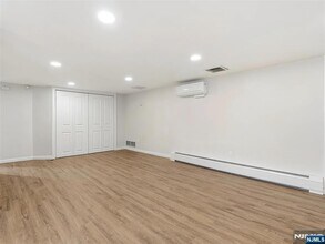 202 Knox Ave in Cliffside Park, NJ - Building Photo - Building Photo