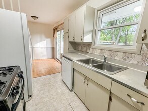 4204 Northgate Dr NE in Grand Rapids, MI - Building Photo - Building Photo
