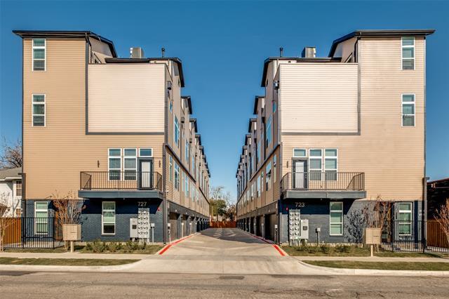 property at 723 W 10th St