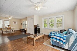 1020 28th St in Des Moines, IA - Building Photo - Building Photo