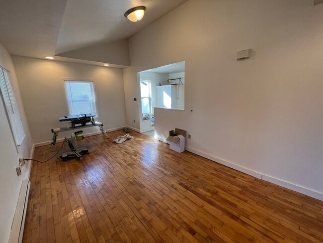 1213 N Gillett St, Unit 1213 in Appleton, WI - Building Photo - Building Photo