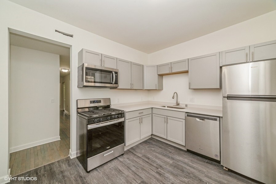 2803 - 2813 Belleview Apartments in Milwaukee, WI - Building Photo