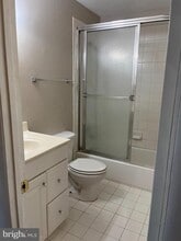 902 Cheshire Ct in Sterling, VA - Building Photo - Building Photo