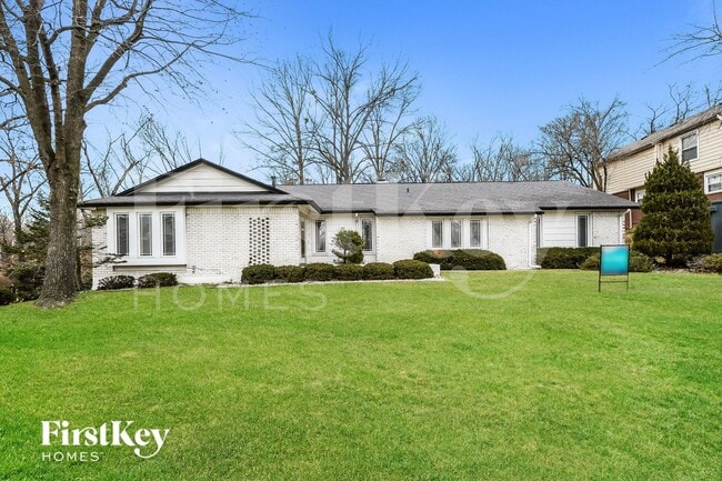 612 Morewood Ct in Ballwin, MO - Building Photo - Building Photo