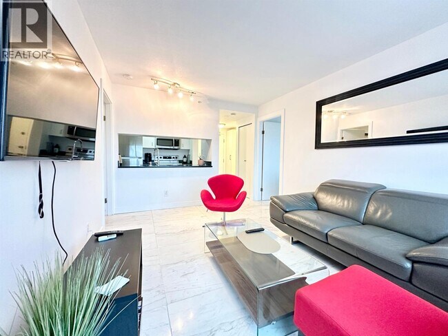 438 Seymour St in Vancouver, BC - Building Photo - Building Photo