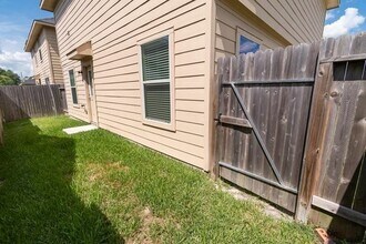 2438 Gibbs Bend Ct in Houston, TX - Building Photo - Building Photo