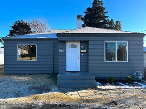 915 S 32nd Ave in Yakima, WA - Building Photo - Building Photo