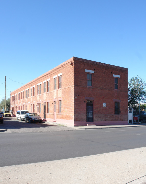 1114 E Paisano Dr in El Paso, TX - Building Photo