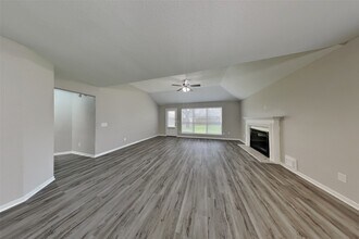 802 Sierra Lake Dr in Katy, TX - Building Photo - Building Photo