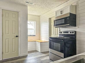 1123 OH-552 in Waverly, OH - Foto de edificio - Building Photo