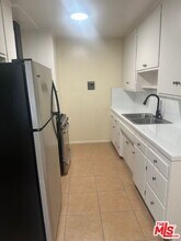 6208 S Victoria Ave in Los Angeles, CA - Building Photo - Building Photo