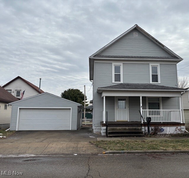 328 W 5th St in Dover, OH - Building Photo