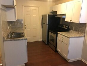 6066 Dort Hwy in Grand Blanc, MI - Building Photo - Building Photo