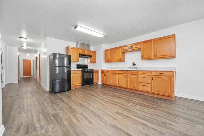 502 10th St in Waukegan, IL - Building Photo - Building Photo