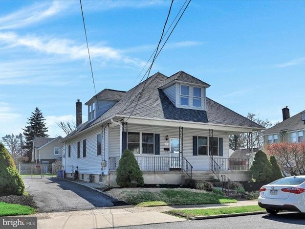 property at 19 Beechwood Rd