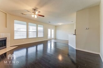 135 Wembley Way in Rockwall, TX - Foto de edificio - Building Photo