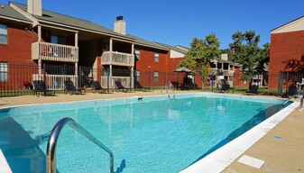 2800 McFarland Apartments