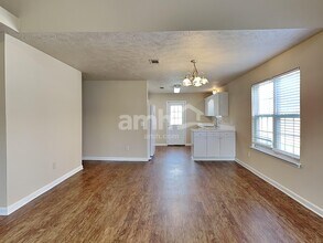 1513 Waxman Dr in La Vergne, TN - Building Photo - Building Photo