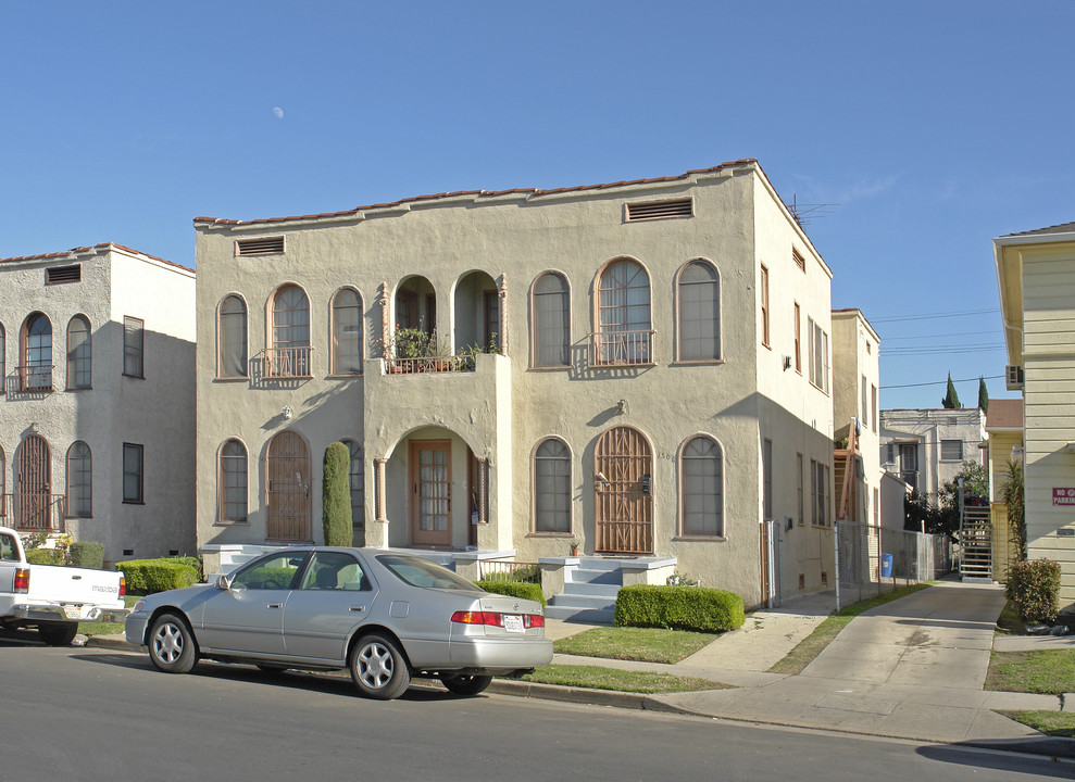 1504 S Bronson Ave in Los Angeles, CA - Foto de edificio