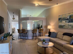 7046 Barrington Cir in Naples, FL - Foto de edificio - Building Photo